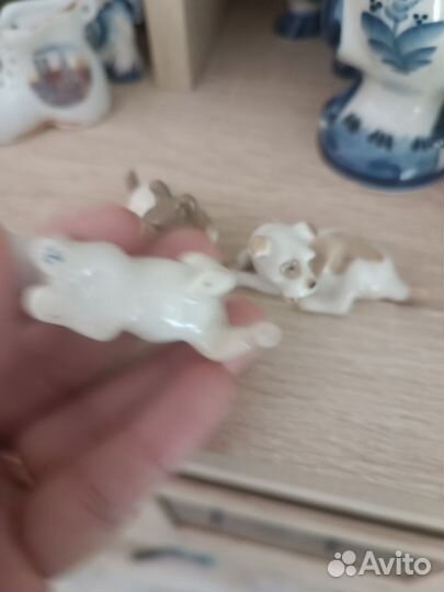 Фарфоровые статуэтки Собачки
