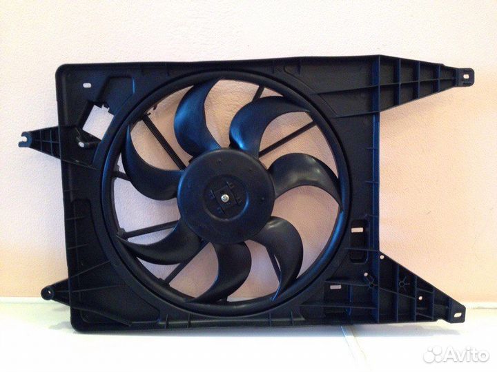 Nissan Almera G15 вентилятор охлаждения