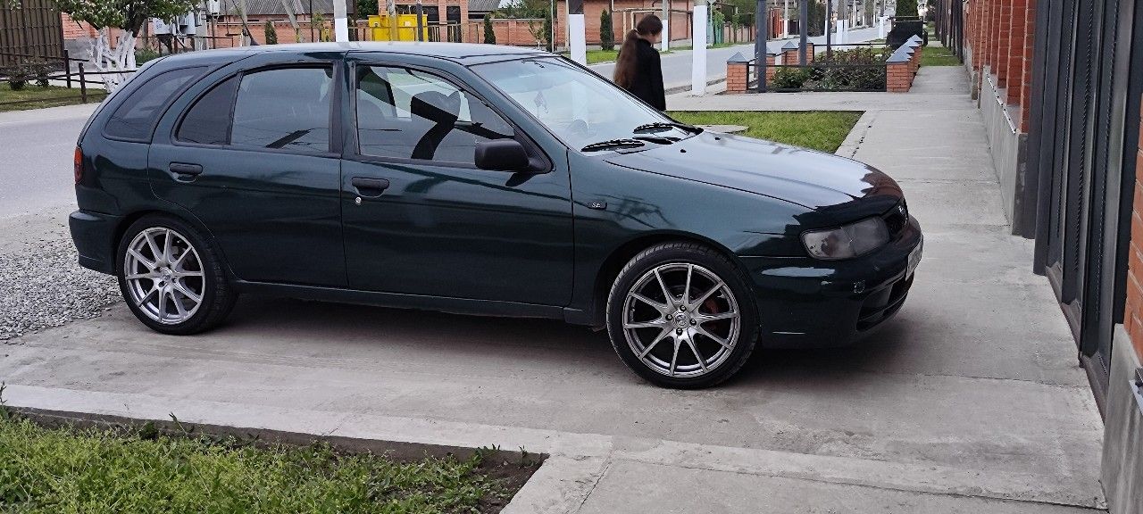 Nissan Almera: фото владельца