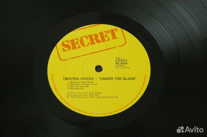 Пластинкa Twisted Sister Under The Blade 82 EX+