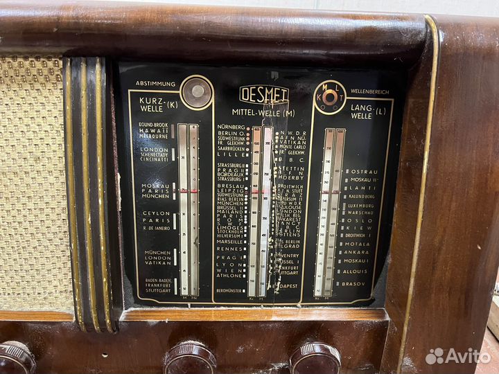 Ламповый приёмник Desmet Mittel Welle. 235