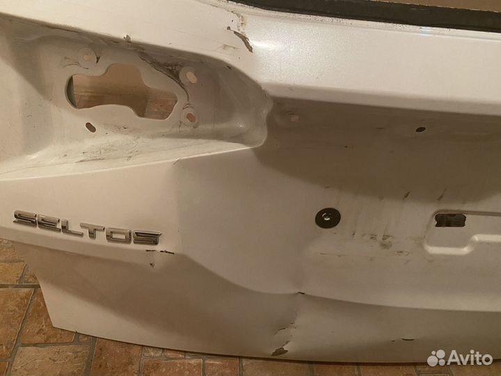 Продам крышку багажника киа селтос 2021 года