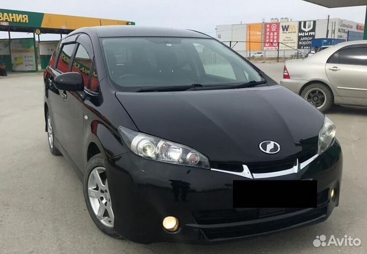 Toyota Wish 1.8 CVT, 2011, 98 600 км