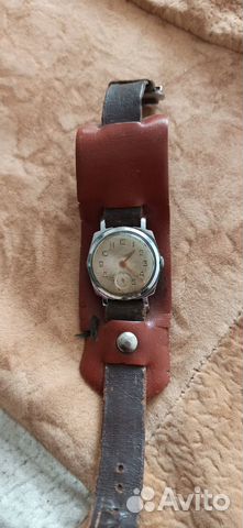 Наручные советские часы