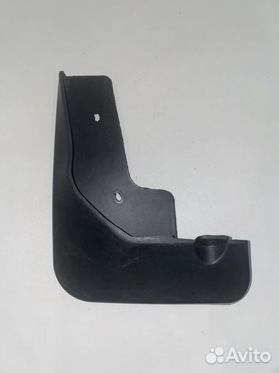 Брызговик передний левый Toyota Camry 50