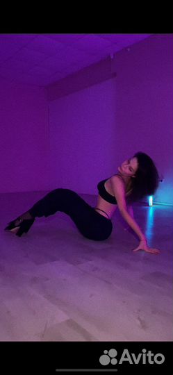 Тренер по танцам и растяжке