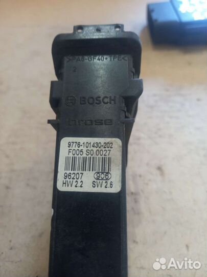 Блок Управления стеклоподъемниками Пассат Б5 гольф