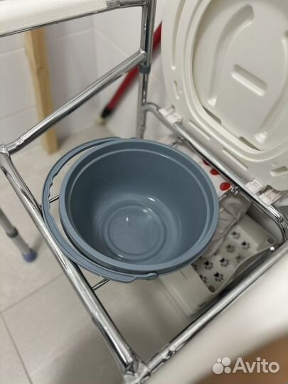 Санитарный стул туалет