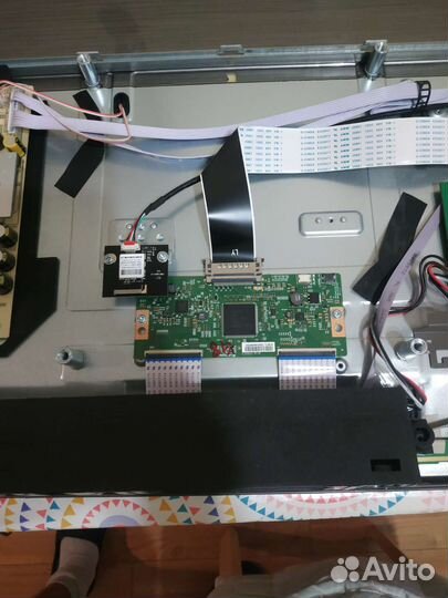 Разбор телевизоров Mainboard, t-con, подсветка