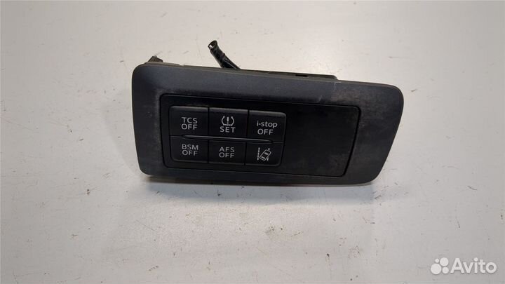 Кнопка удержания в полосе Mazda CX-5, 2013