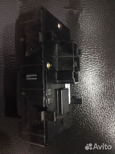 Блок управления стеклоподъемниками Mondeo3