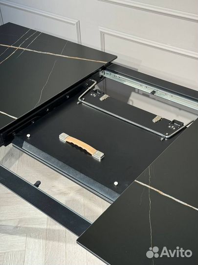 Дизайнерский стол