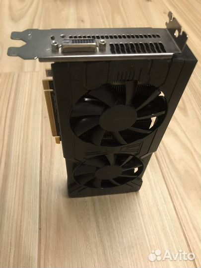Видеокарта axrx 570 8GB