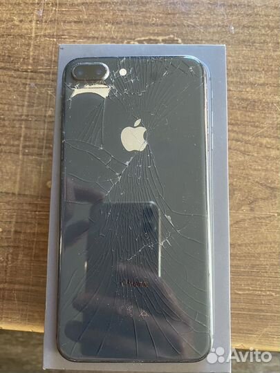 Телефон iPhone 8 plus