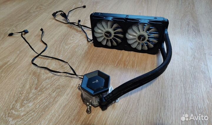 Сво Aerocool P7-L240