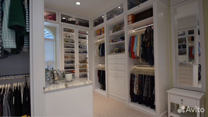 Гардеробная белая