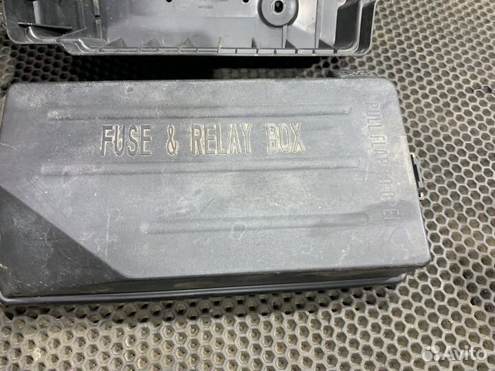 Корпус блока предохранителей Кайрон SsangYong Kyro