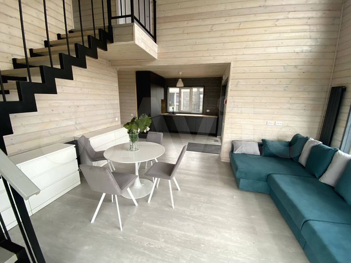 Дом 210 м² на участке 12 сот.