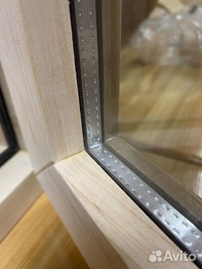 Деревянные окна для бани форточка из дерева