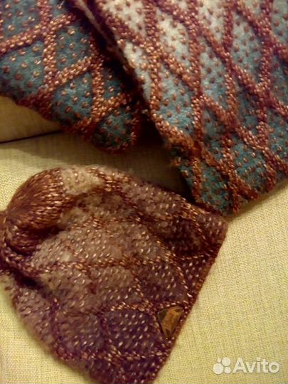 Книга. Мир дикой природы. В наличии две