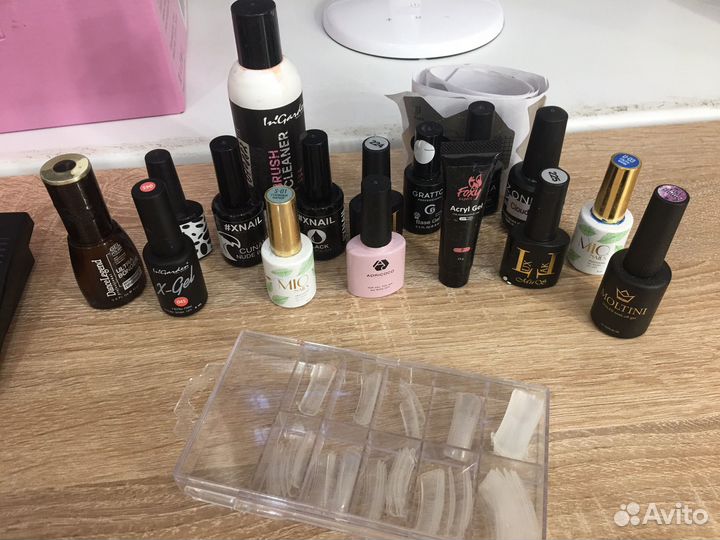 Аппарат для маникюра и лампа