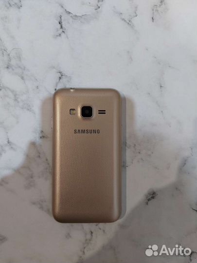 Телефон Samsung Galaxy J1 mini prime