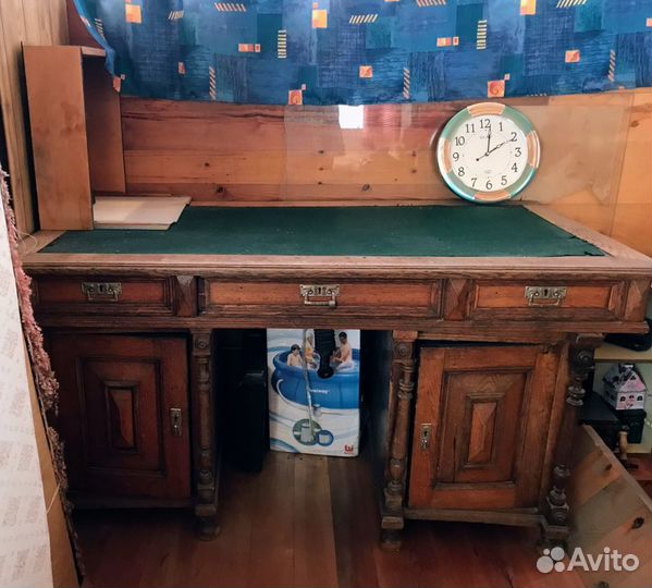 Старинный антикварный письменный стол кабинет