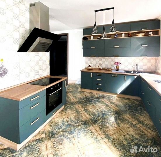 Кухонные гарнитуры новые под ключ
