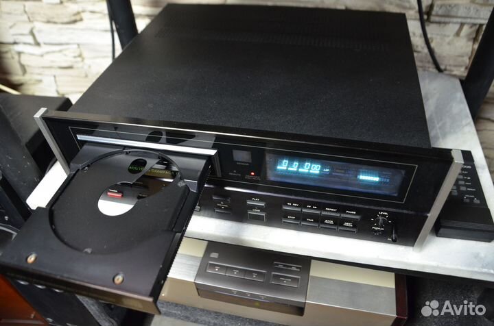 CD-проигрыватель McIntosh MCD7005 пульт