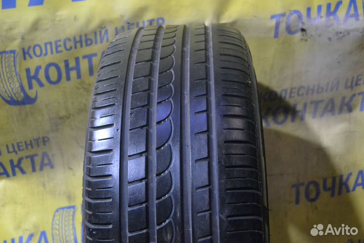 Pirelli P Zero Rosso 245/45 R19