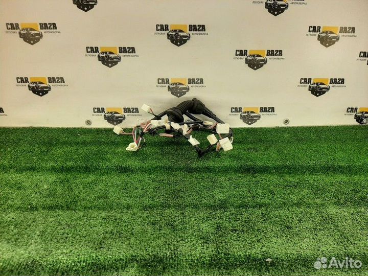 Проводка двери передней R Toyota Yaris