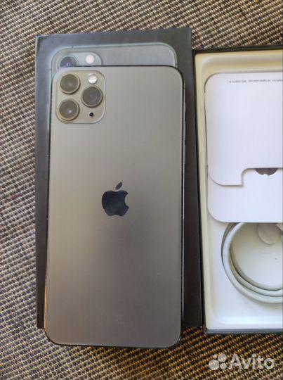 iPhone 11 Pro Max, 64 ГБ