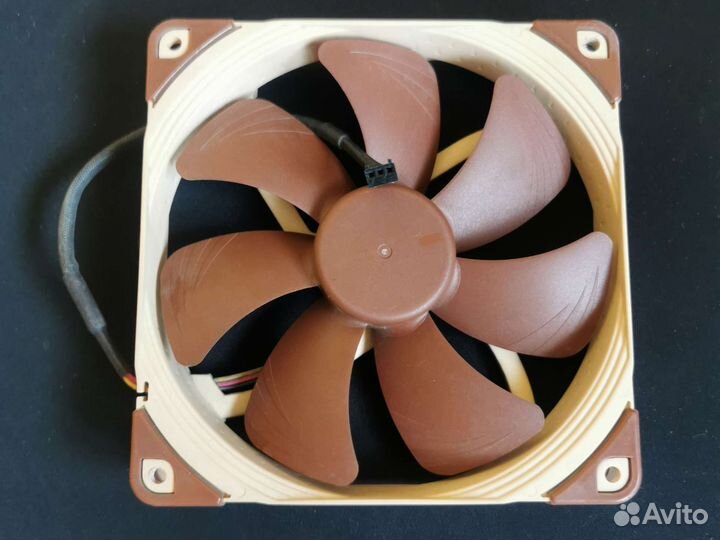 Кулер Noctua 140мм NF-A14 FLX