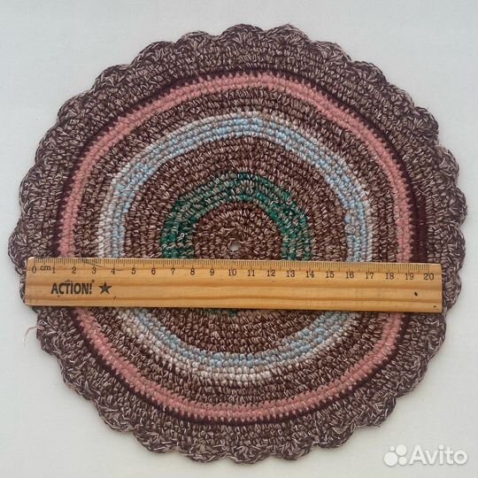 Салфетка вязаная (ручная работа) диаметр 23 см