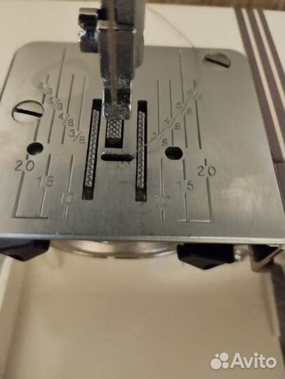 Швейная машинка janome