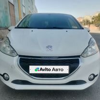 Peugeot 208 1.2 MT, 2013, 120 000 км, с пробегом, цена 599 000 руб.