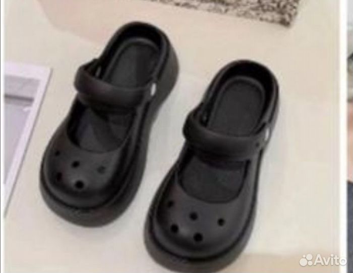 Сабо новые р. 35-36, 37-38