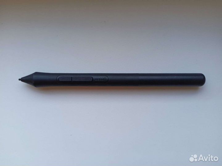 Графический планшет Wacom Intuos M