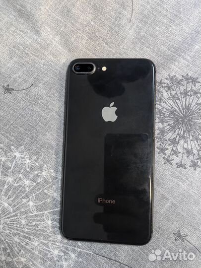 iPhone 8 Plus, 64 ГБ