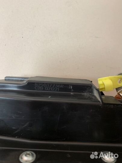 Замок боковой двери задний левый Renault Duster 2