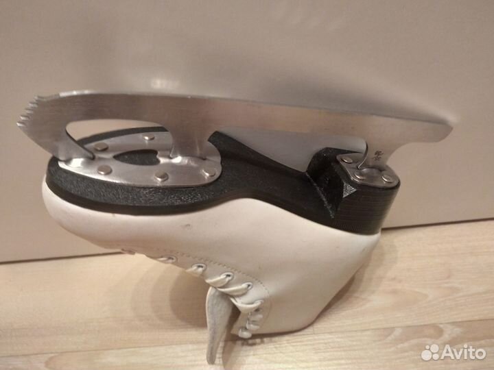 Коньки размер 35 - 36