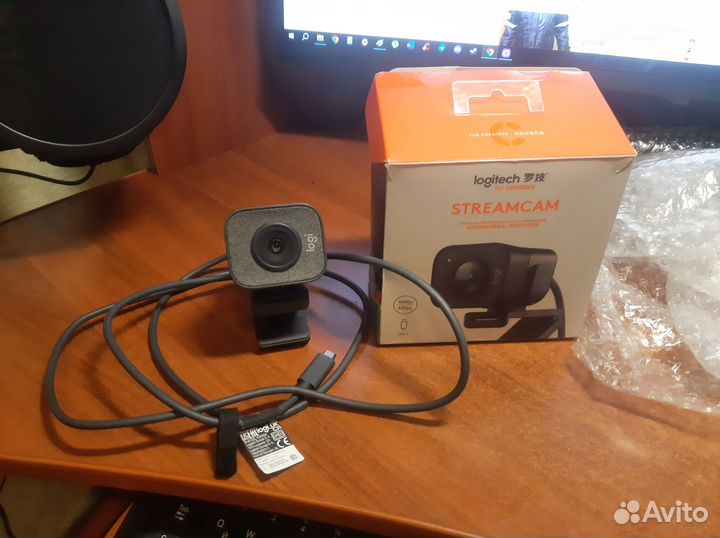 Вебкамера logitech streamcam