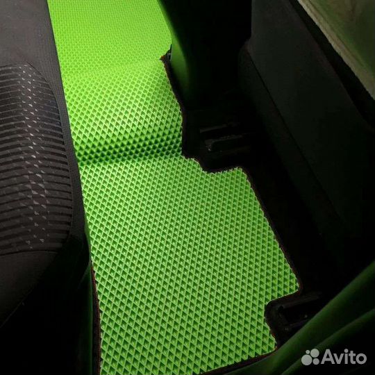Коврики из эва EVA материала на Toyota Prius 50