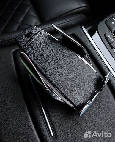 Сенсорный держатель с беспроводной зарядкой