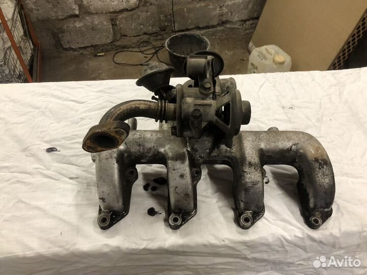 Впускной коллектор Delica Spacegear L400