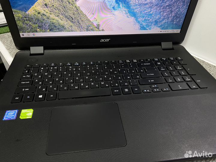 Acer Aspire ES1 / 17.3