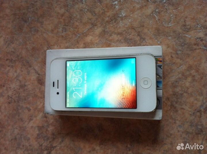 iPhone 4, 32 ГБ