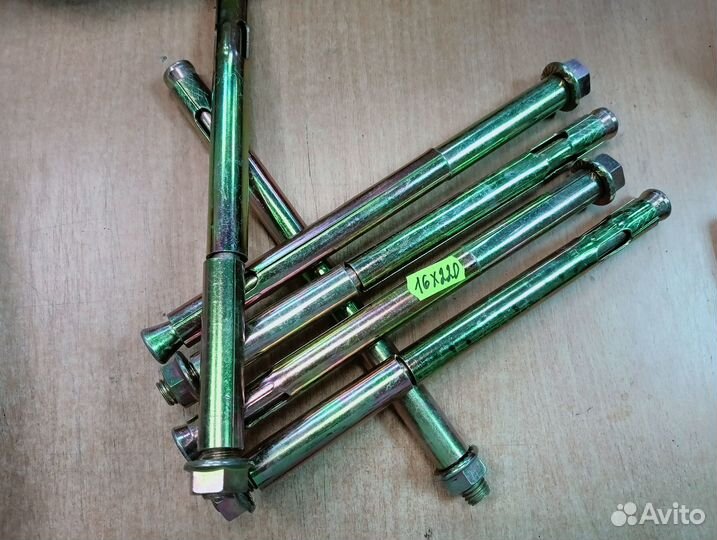 Анкерный болт с гайкой в ассортименте (новый)