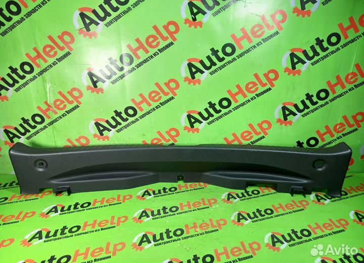 Накладка замка багажника nissan qashqai KNJ10