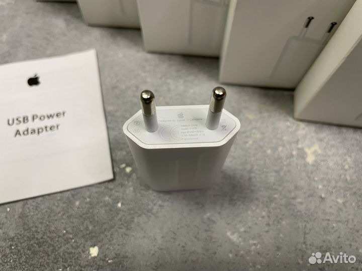 Блок зарядки для iPhone